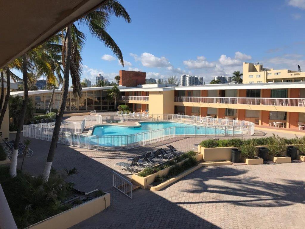 סאני איילס ביץ' Sahara Beach Club מראה חיצוני תמונה